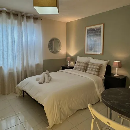 Parlement 5 Min Apartment *