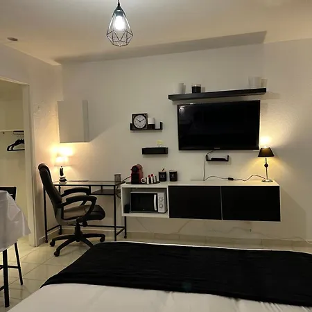 Parlement 5 Min Apartament